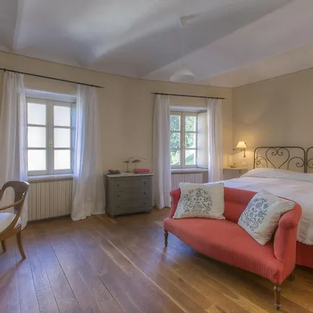 Marchesi Alfieri - Cantine E Ospitalita 4*