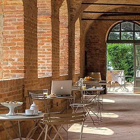 Alojamento de Acomodação e Pequeno-almoço Marchesi Alfieri - Cantine E Ospitalità San Martino Alfieri