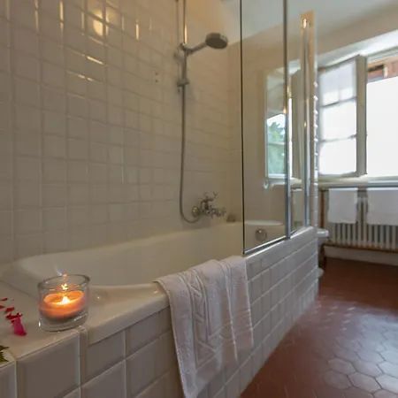 Marchesi Alfieri - Cantine E Ospitalita Bed & Breakfast