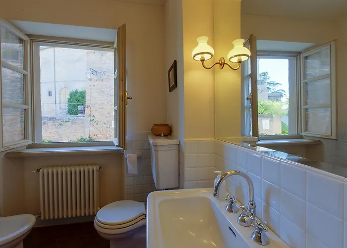 Marchesi Alfieri - Cantine E Ospitalita Bed and breakfast 4*