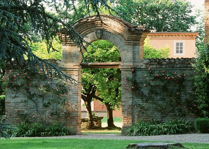 Marchesi Alfieri - Cantine E Ospitalita