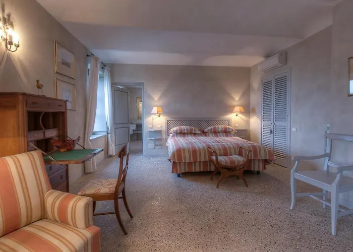 Marchesi Alfieri - Cantine E Ospitalita Bed and breakfast