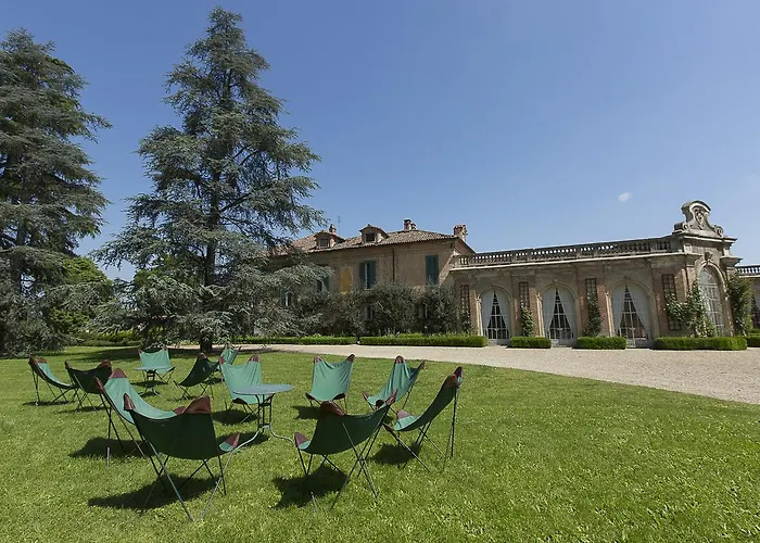 Bed and breakfast Marchesi Alfieri - Cantine E Ospitalita 4*