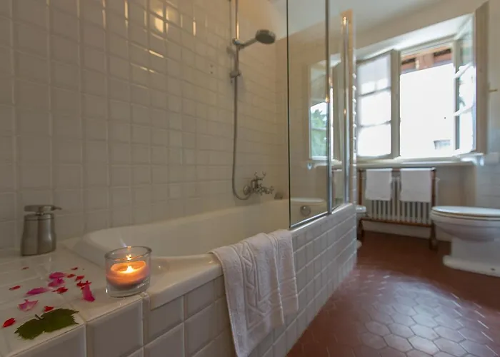 Marchesi Alfieri - Cantine E Ospitalita Bed and breakfast
